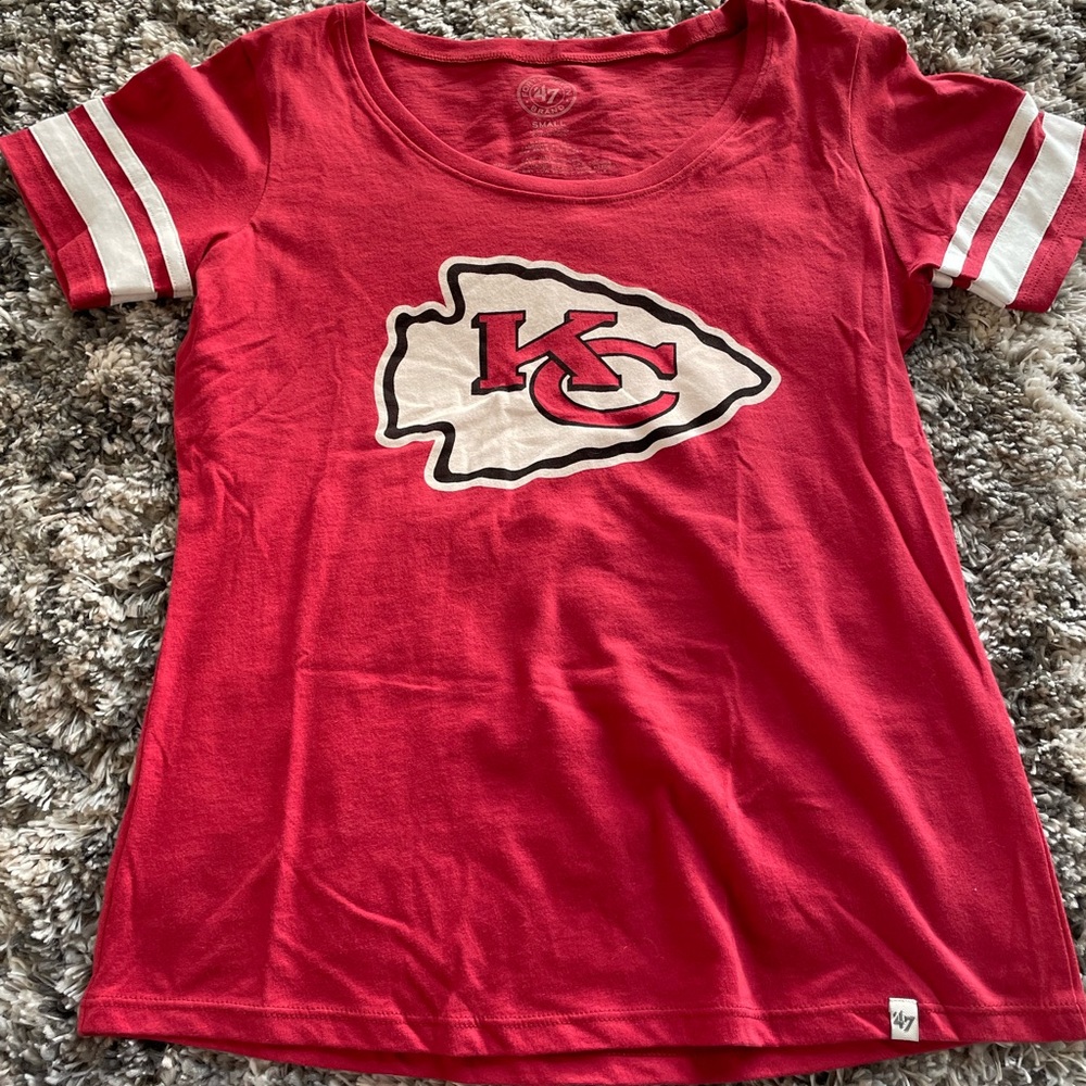 Kansas City Chiefs shirt. Size Small